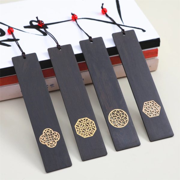 marque page en bois d'ebène avec design asiatique