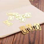 marque-pages en laiton design vintage