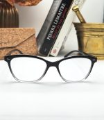 monture élégante lunettes loupe femme